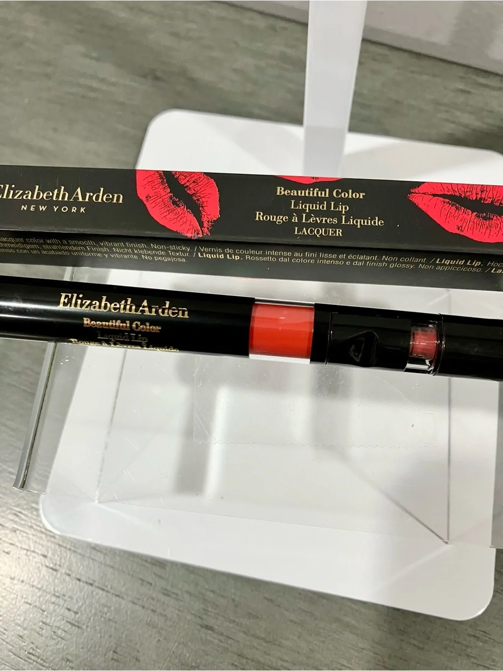 Elizabeth Arden Beautiful Color Liquid Lip Color - Coral Infusion
